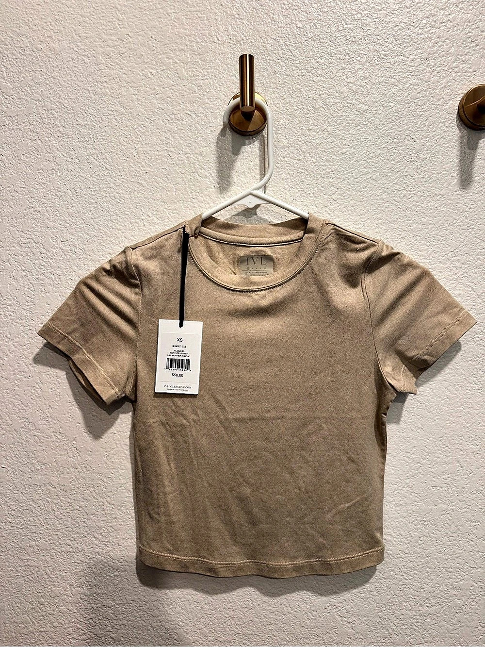 IVL Collective Short Sleeve Cropped Tee in Brown Size XS NWT